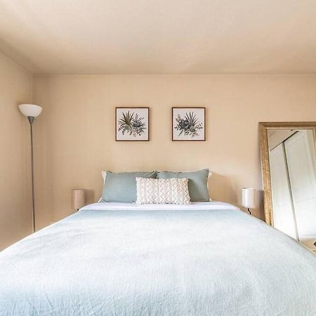 Modern And Spacious Apartment- Gym, Wifi, Free Parking Seattle Exteriör bild
